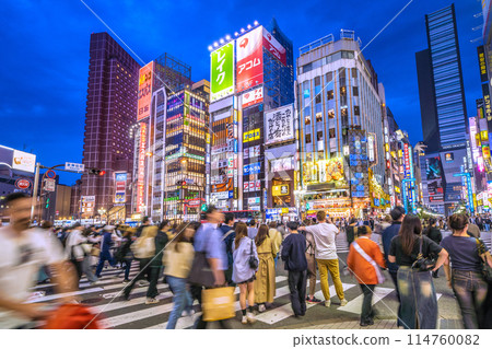 Tokyo cityscape in Japan Inbound...it's like a foreign country...Kabukicho bustling with foreign tourists = March 31st Tokyo cityscape in Japan Inbound...it's like a foreign country...Kabukicho bustling with foreign tourists = March 31st 114760082
