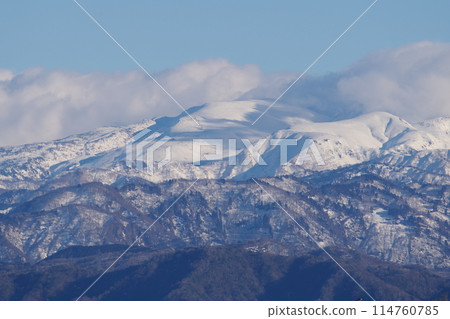 Mount Hakusan in February as seen from Komatsu City Mount Hakusan in February as seen from Komatsu City 114760785