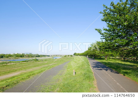 稻城北綠地公園週邊自行車道 114764650