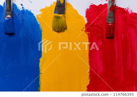 Colorful painting 114766393