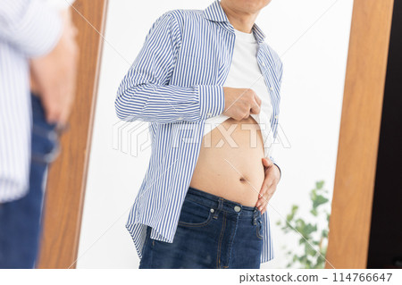 Middle-aged man, metabolic syndrome, concern 114766647