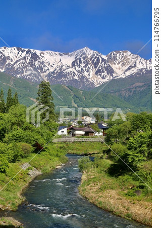 Himekawa River and the Northern Alps, Oide Park (Hakuba Village, Nagano Prefecture) Himekawa River and the Northern Alps, Oide Park (Hakuba Village, Nagano Prefecture) 114766795
