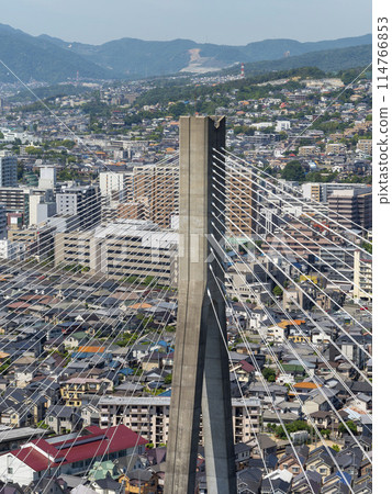 The main tower of the Shin-Inagawa Bridge on the Hanshin Expressway Ikeda Line 114766853
