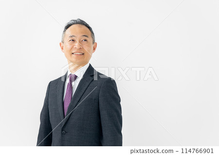 Middle-aged man business portrait 114766901