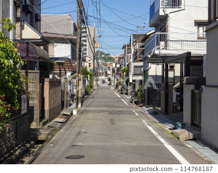 房屋密集的小鎮風景 114768187