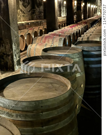 三得利富岡酒莊酒桶 三得利富岡酒莊酒桶 114770737