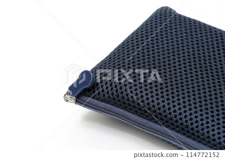 Pouches, containers, storage containers, pochettes, daily necessities, daily necessities, everyday items, small items, bags, zippers 114772152