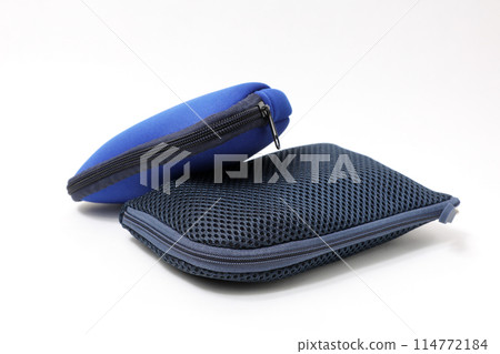 Pouches, containers, storage containers, pochettes, daily necessities, daily necessities, everyday items, small items, bags, zippers Pouches, containers, storage containers, pochettes, daily necessities, daily necessities, everyday items, small items, bags, zippers 114772184