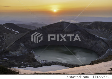 Morning at the snow-covered Okama crater in Zao 114772469