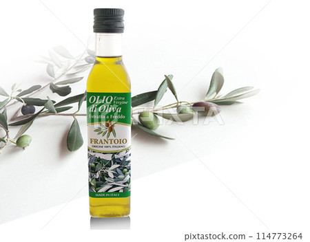Olive oil and branch with olives, extra virgin olive oil, bottle of olives Olive oil and branch with olives, extra virgin olive oil, bottle of olives 114773264