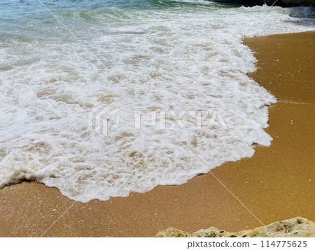 Praia do Carvoeiro, in the Algarve region, southern Portugal. 114775625