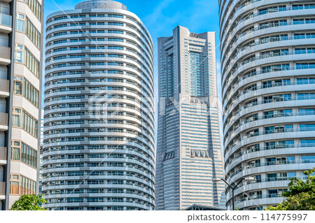 Yokohama Minatomirai Cityscape Landmark Tower and Tower Mansion 114775997