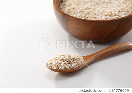 oatmeal oatmeal 114776059
