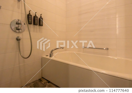 Sheraton Grand Hiroshima Hotel guest room bathroom 114777640