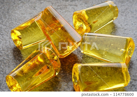 Pure dew Pure dew 114778600
