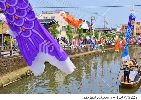 Carp streamers on a clear day in Tochigi 114779222