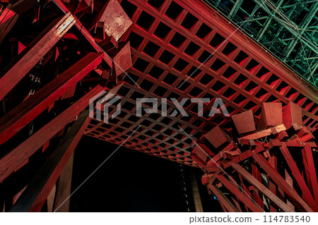 石川縣金澤市金澤車站前的津門 114783540