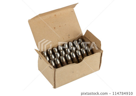 Vintage retro ammunition in a cardboard box. 114784910