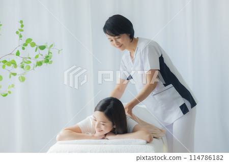 身體護理脊椎矯正療法 114786182