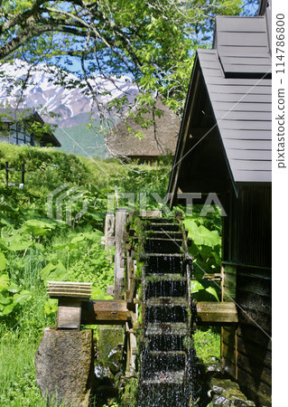 Watermill and the Alps (Hakuba Village, Nagano Prefecture) Watermill and the Alps (Hakuba Village, Nagano Prefecture) 114786800