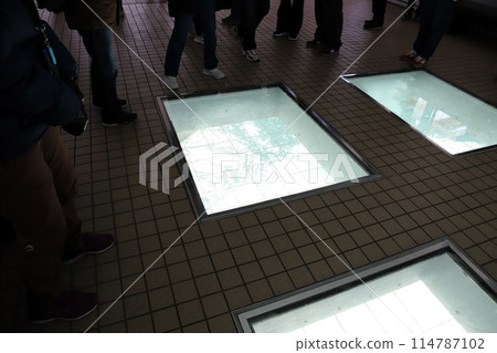 Scenery of the Onaruto Bridge and the Whirlpool Road (Onaruto Bridge, Tokushima Prefecture) Scenery of the Onaruto Bridge and the Whirlpool Road (Onaruto Bridge, Tokushima Prefecture) 114787102