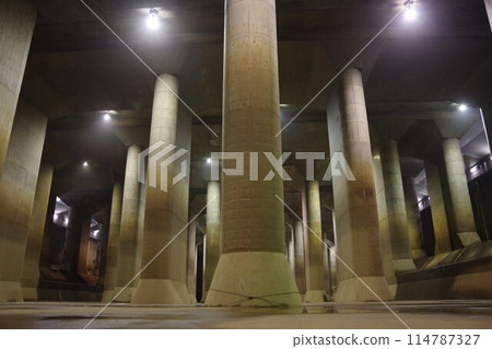 The Metropolitan Area Outer Underground Discharge Channel is like an underground temple The Metropolitan Area Outer Underground Discharge Channel is like an underground temple 114787327