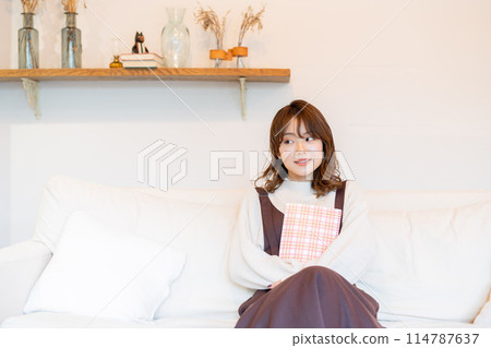 Beautiful Japanese women 114787637