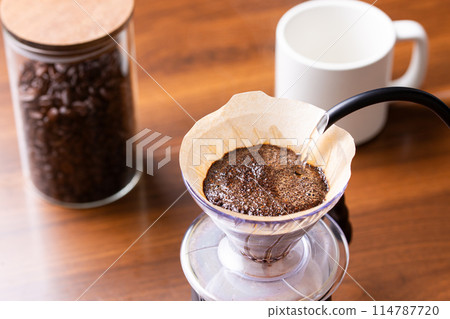 沖泡咖啡 114787720