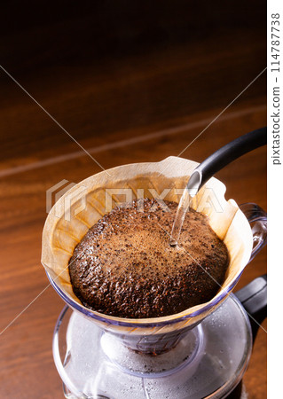 Make coffee with a hand drip Make coffee with a hand drip 114787738