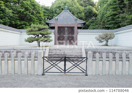 京都深草十二天皇陵 114788046