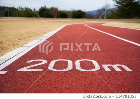 Land track 114791355