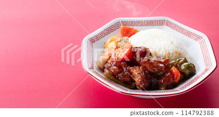 咕嚕肉飯（咕嚕肉飯）中餐 114792388