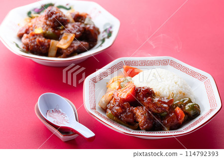 咕嚕肉飯（咕嚕肉飯）中餐 114792393