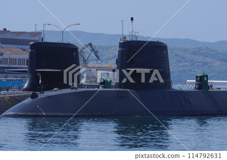 晴天的海上自衛隊吳基地(潛水艇) 晴天的海上自衛隊吳基地(潛水艇) 114792631