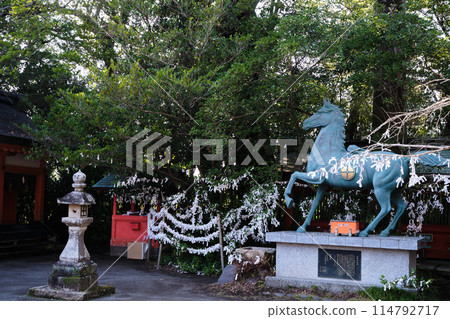 平本神社的靜謐景色 114792717