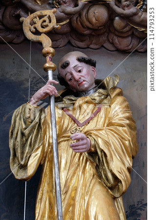 Saint Leonard of Noblac, main altar in the church of Saint Leonard of Noblac in Kotari, Croatia 114793253