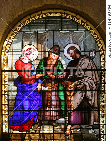 Engagement of the Virgin Mary, stained glass window in the Church of Saint Joseph in Nazareth 114793794