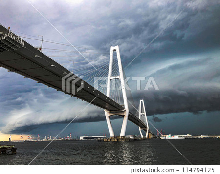 Arch Cloud and Nagoya Port Triton Arch Cloud and Nagoya Port Triton 114794125