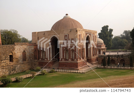 Qutub Minar complex, Delhi, India Qutub Minar complex, Delhi, India 114794743