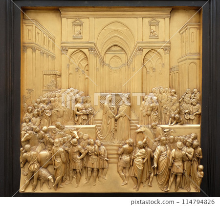 Florence cathedral, Baptistry of Saint John, Gates of Paradise, Queen of Sheba and King Solomon, Florence, Italy 114794826