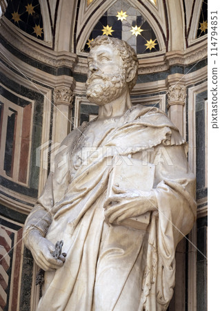 Saint Peter by Filippo Brunelleschi , Orsanmichele Church in Florence, Tuscany, Italy Saint Peter by Filippo Brunelleschi , Orsanmichele Church in Florence, Tuscany, Italy 114794851