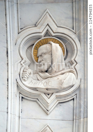 Herod, relief on the facade of Basilica of Santa Croce (Basilica of the Holy Cross) - famous Franciscan church in Florence, Italy Herod, relief on the facade of Basilica of Santa Croce (Basilica of the Holy Cross) - famous Franciscan church in Florence, Italy 114794855