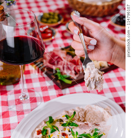 Delicious italian cuisine 114796107