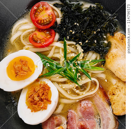 Traditional japanese ramen noodle soup 114796573