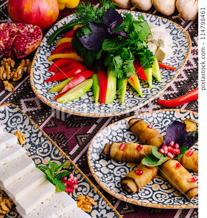 Colorful middle eastern mezze platter 114798461