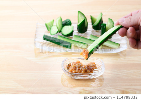 Morokyu (Cucumber and Kinzanji Miso) 114799332