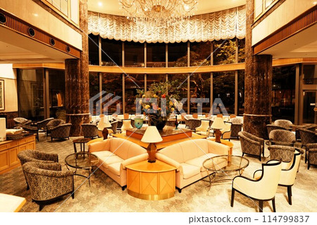 A luxurious hotel lobby that gives the feeling of a luxury hotel 114799837