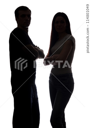 Women and men across from, brother and sister - silhouette Women and men across from, brother and sister - silhouette 114801049