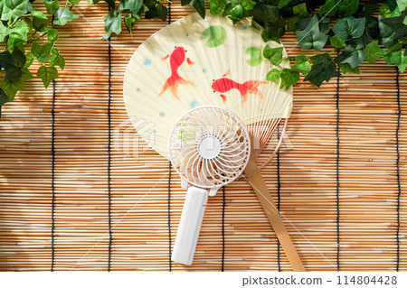 便攜式電風扇和風扇 便攜式電風扇和風扇 114804428