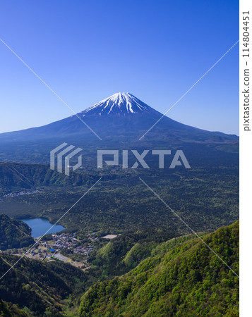 從小嶽山到鬼嶽山脊線，春季富士山的壯麗景色 114804451